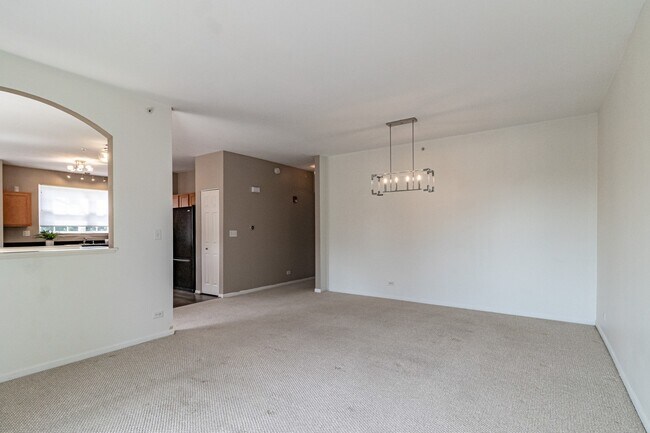 Foto del edificio - 200 Rosehall Dr