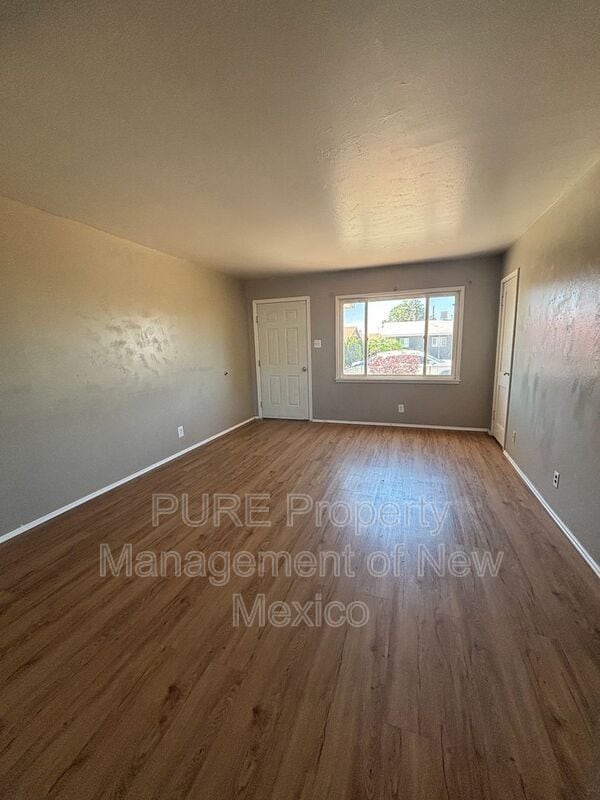 Building Photo - 2620 N Mossman Dr