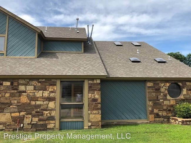 Building Photo - 4 br, 3 bath House - 5013 SW Country Club Dr