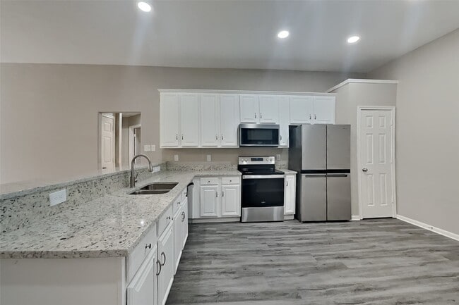 Building Photo - 3606 Chatwood Dr