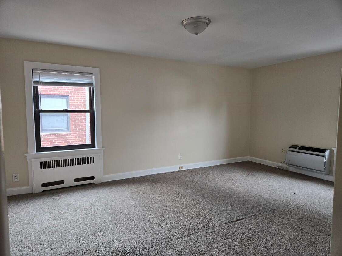 Foto principal - 65 Henry Ave