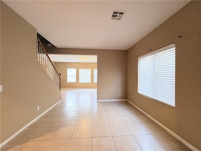 Building Photo - 5014 Golden Antelope Way