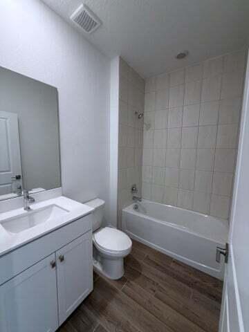 Building Photo - 6560 SE Pk Trce Dr
