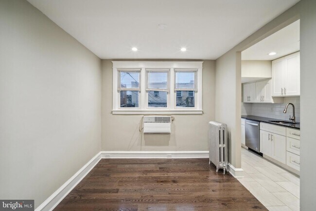 Foto del edificio - 3436 Barclay St