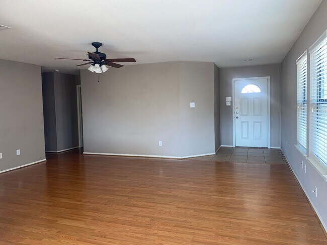Foto del edificio - 3 BEDROOM, 2 BATH, BELTON ISD