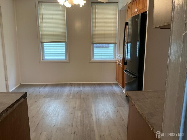 Foto del edificio - 93 Schley St