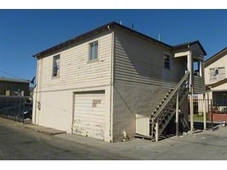 Building Photo - 228 Maple Ave