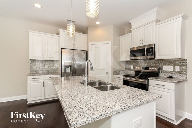 Foto del edificio - 8745 Aspinwall Dr