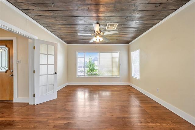 Foto del edificio - 1902 E 16th St