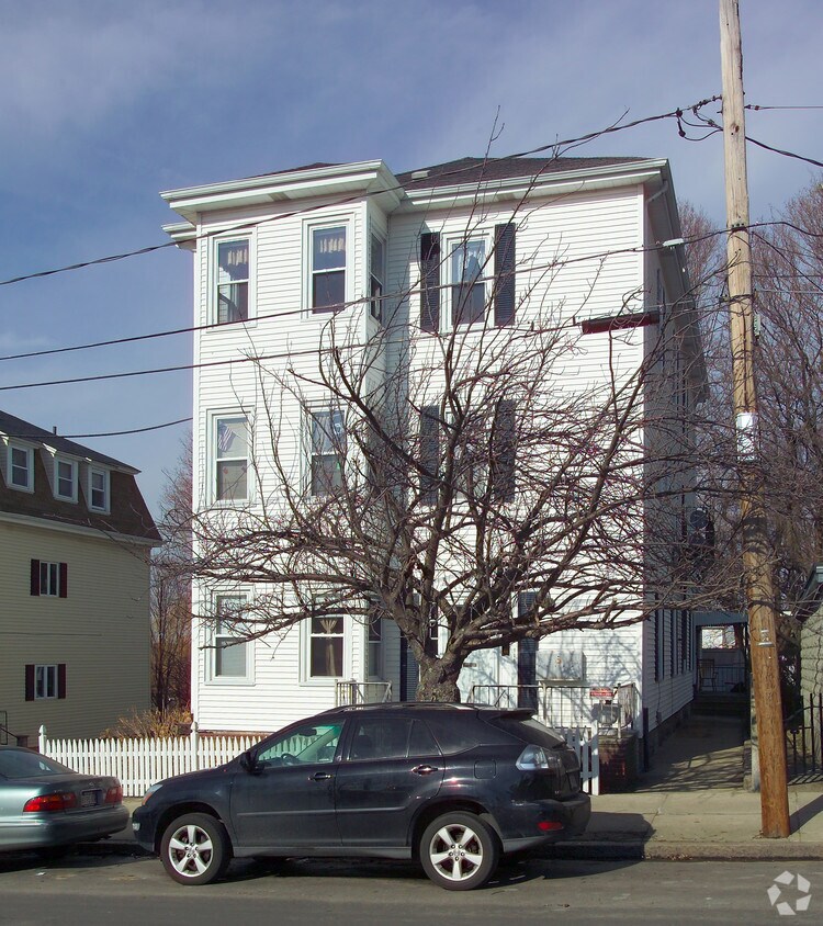 Foto del edificio - 610 Bradford Ave