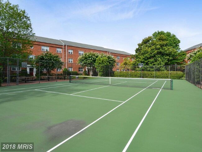 Foto del edificio - 1636 W Abingdon Dr