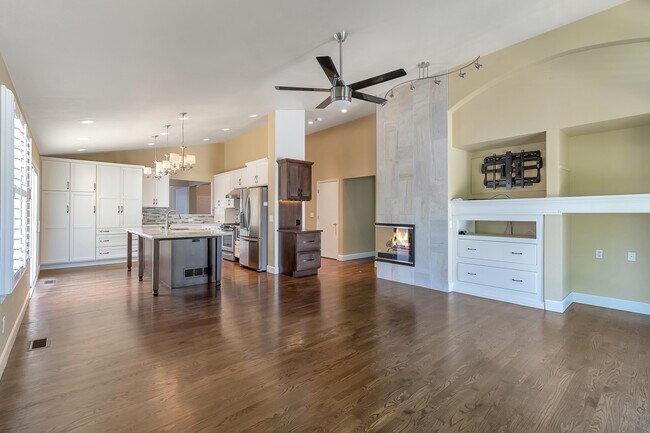 Foto del edificio - 4825 W 127th Pl