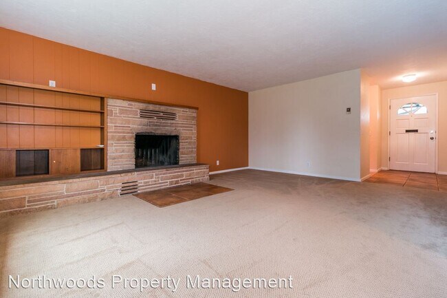 Foto del edificio - 3 br, 1.5 bath House - 2705 Polk St.
