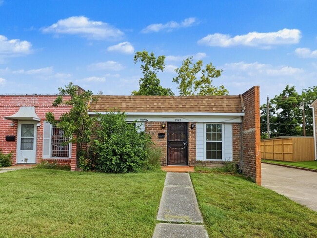 Photo - 8922 Kempwood Dr. House