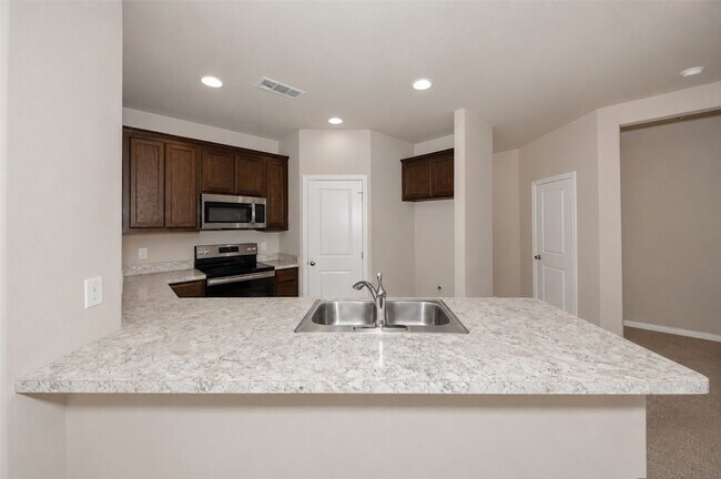 Building Photo - 356 Emerald Creek Dr