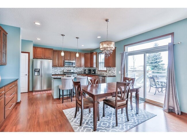 Building Photo - 1822 Spring Creek Dr