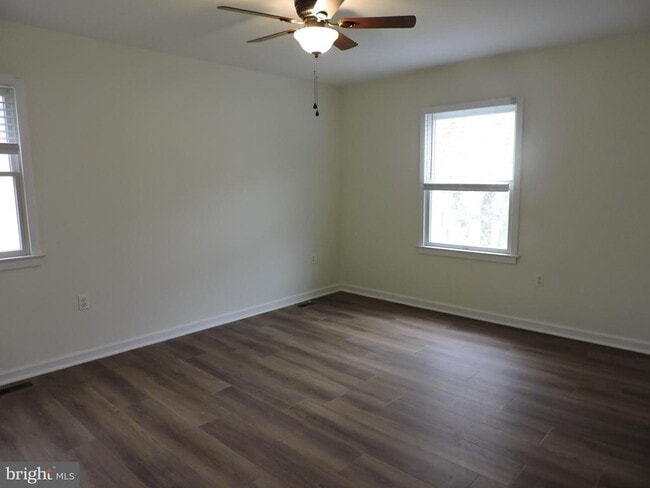 Foto del edificio - 115 S Bell Ave