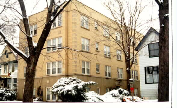 Building Photo - 1914-1918 W Lunt Ave
