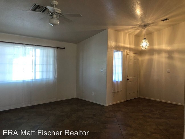 Foto del edificio - 4 br, 3 bath House - 2684 S. 39th Dr.