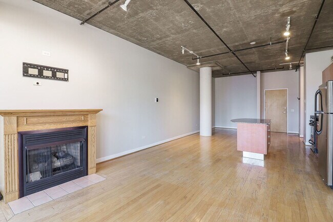 Building Photo - 111 S Morgan St