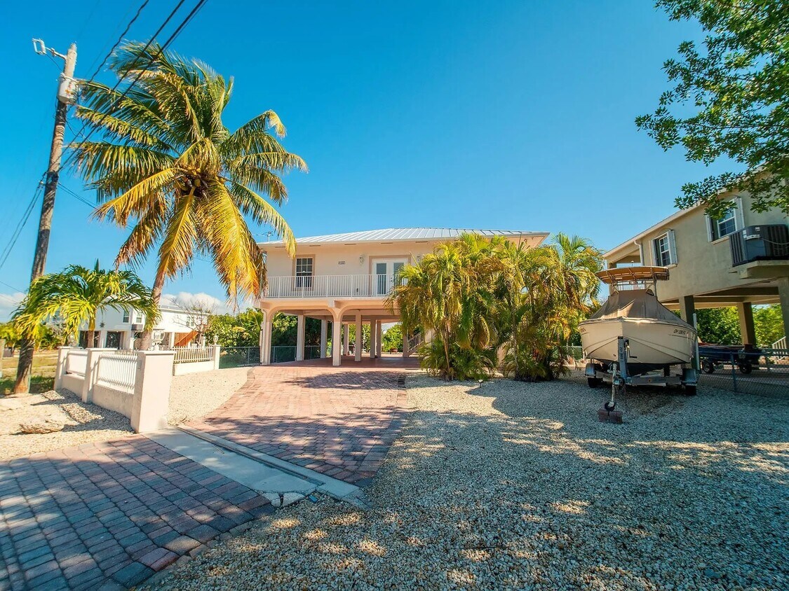 Foto principal - 1157 Basque Ln
