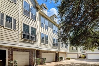 Building Photo - 3001 Murworth Dr
