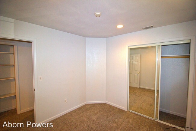 Foto del edificio - 3 br, 2 bath House - 5647 Pine Haven Dr B