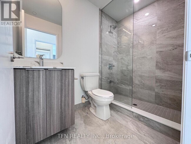 Building Photo - 15 Richardson St