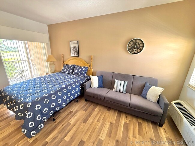 Building Photo - 9895 Perfect Dr