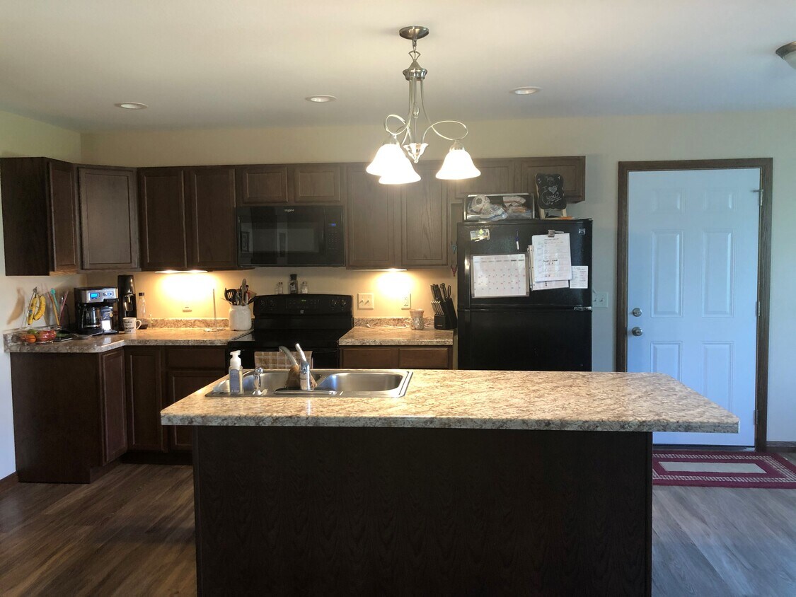 Cocina - 339 Railroad Ave