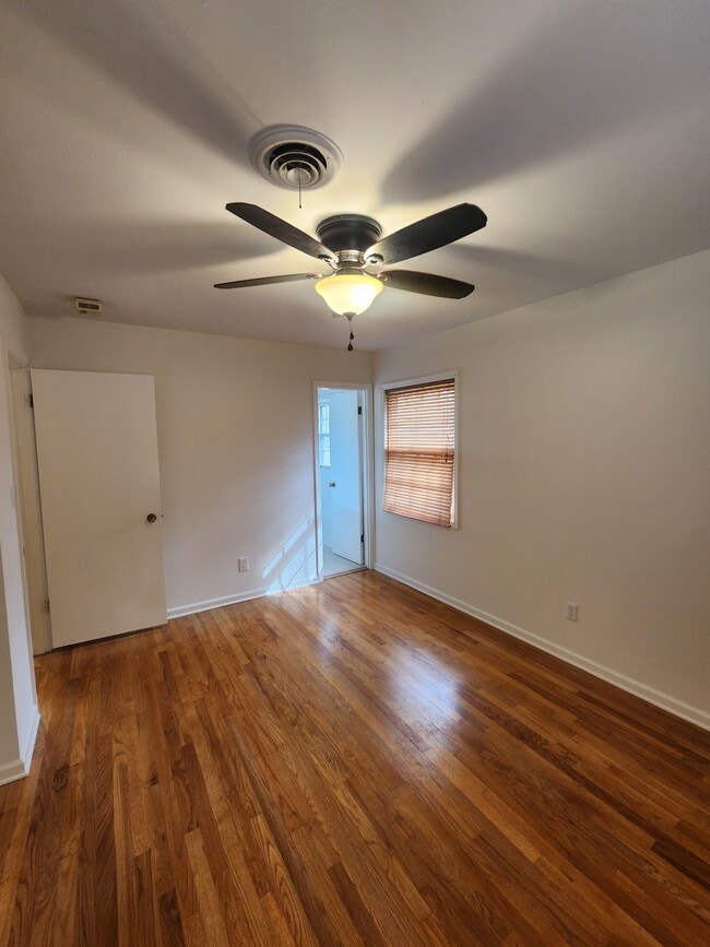 Foto del edificio - 235 Barrett St