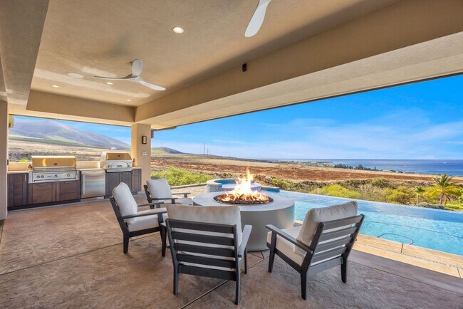 Foto del edificio - Luxury Ocean View Estate with Infinity Poo...