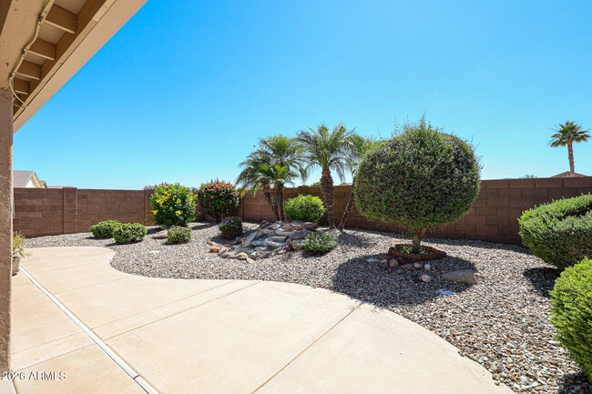 Foto del edificio - 18100 N Coconino Dr