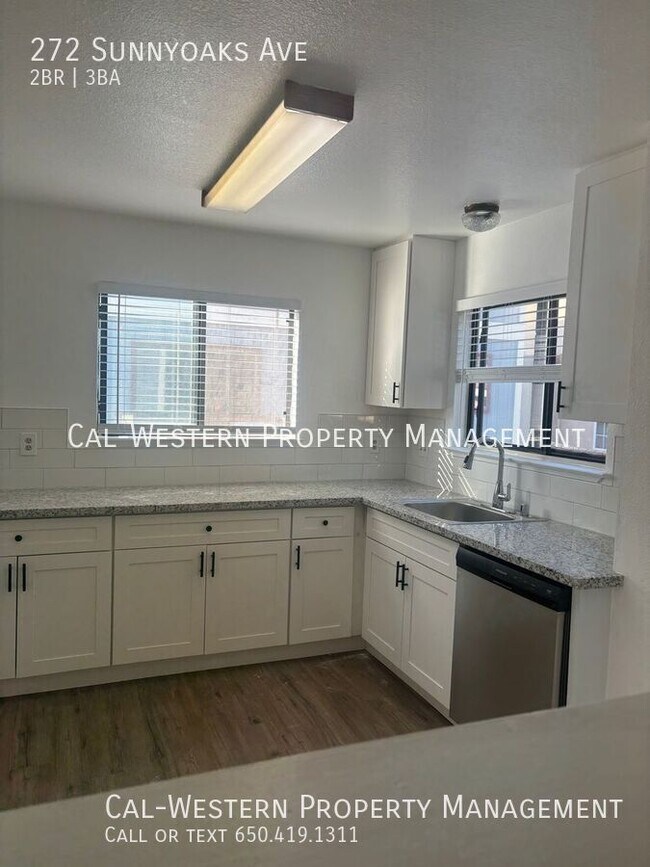 Foto del edificio - Two Story 2 Bed/2.5 Bath Townhouse style h...
