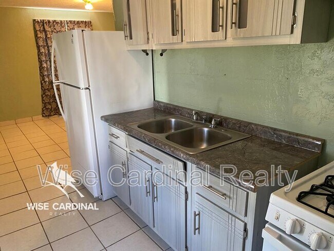 Foto del edificio - 1017 N Main Ave