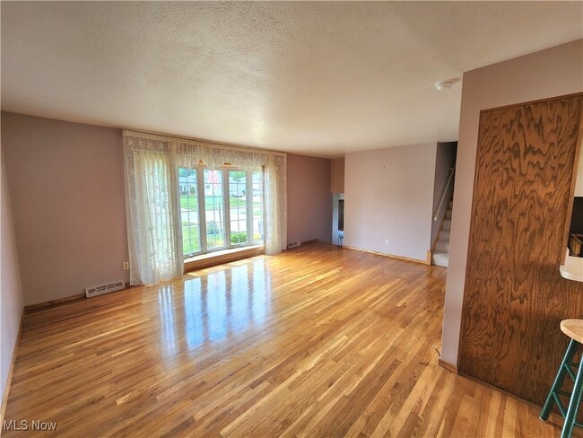Building Photo - 2908 Bowmen Ln
