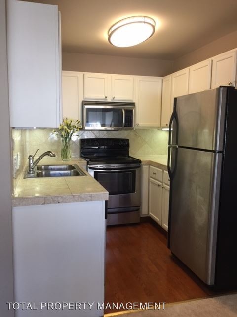 Building Photo - 2 br, 2 bath House - 952 KIELY BLVD, #H