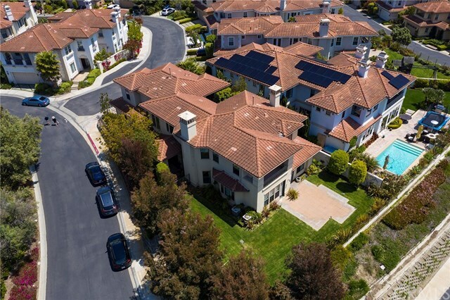 Building Photo - 2 Via Sienna