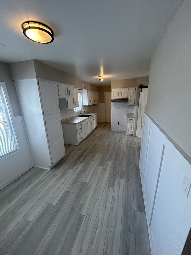 Building Photo - 2132 McCartney Rd