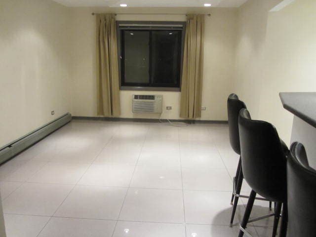 Foto del edificio - 7610 W Grand Ave