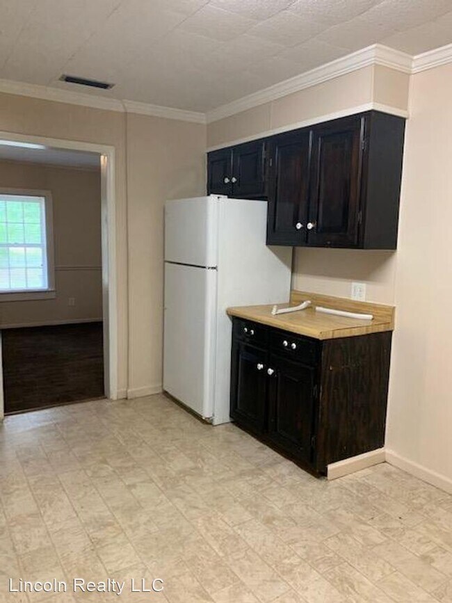 3 br, 1 bath House 3780 Old Hwy 41 S House Rental in Valdosta, GA