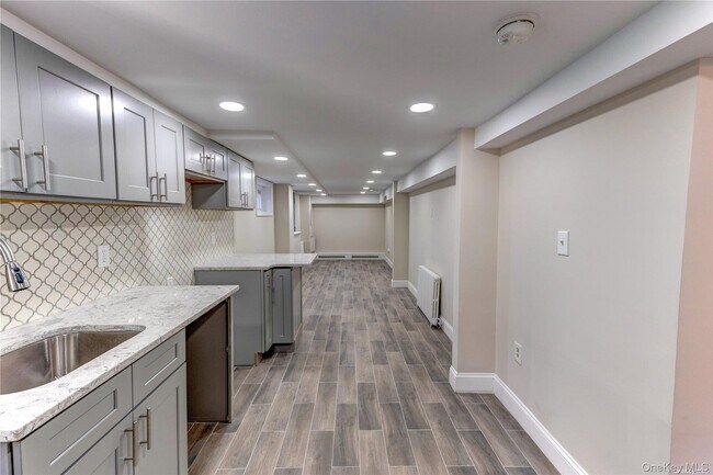 Foto del edificio - 85 Florida St