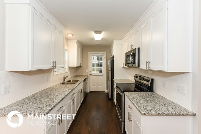 Foto del edificio - 122 W Hite St