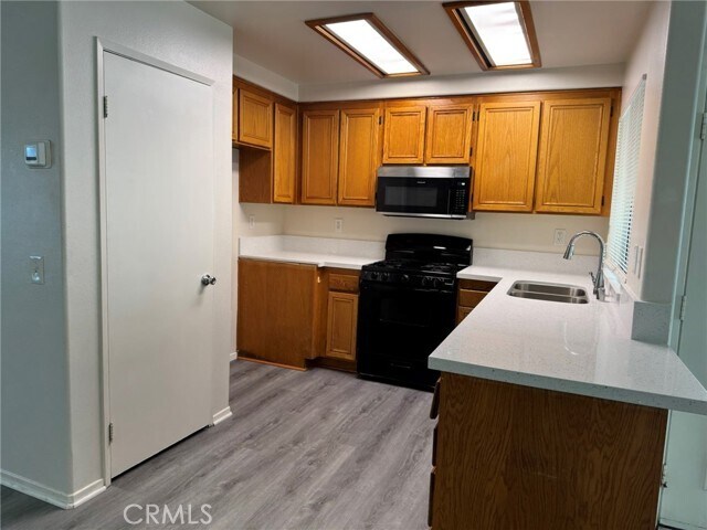 Foto del edificio - 29034 Rolando Rd