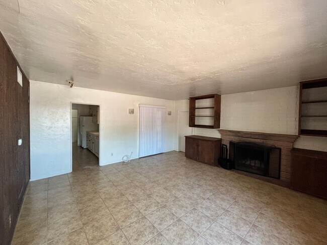 Foto del edificio - 4132 E Kings Rd