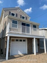Building Photo - 36 Kearney Ave