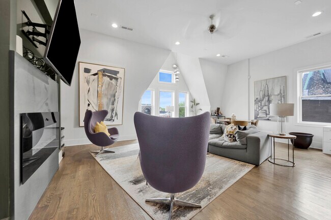 Foto del edificio - 4352 S Oakenwald Ave