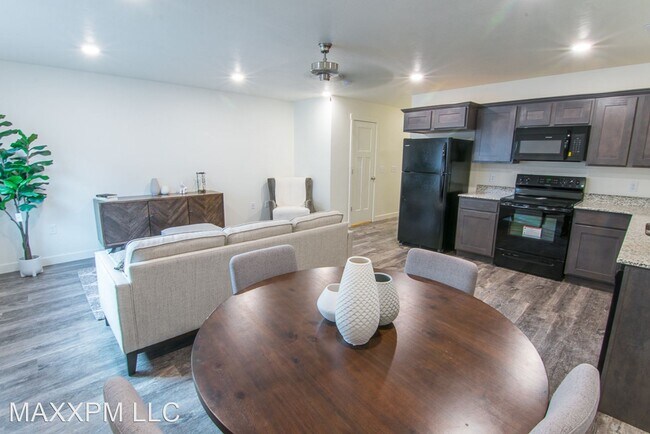 Foto del edificio - 3 br, 2.5 bath House - 7511 W Laxey St