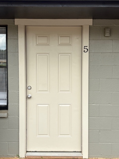 Building Photo - 305 W Main St