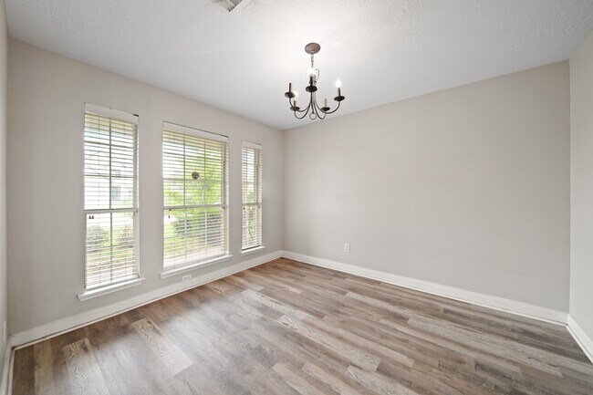 Foto del edificio - 2422 Inlet Ct